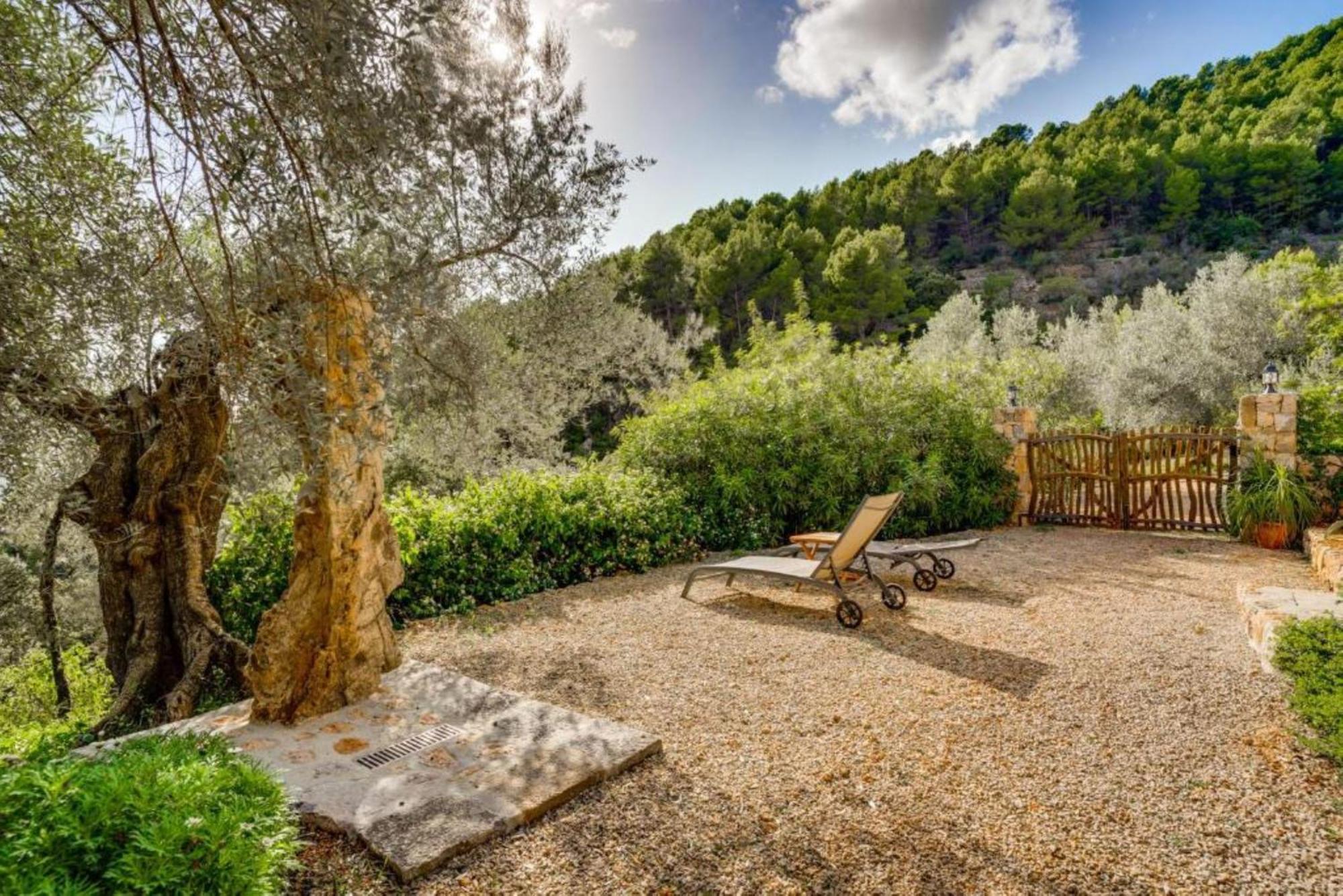 포르날루츠 Casita De Montana Cerca Del Mar 게스트하우스 외부 사진